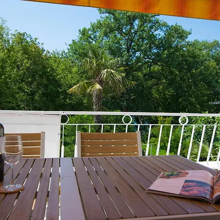 Rosuje Apartment Njivice