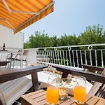 Appartement Rosuje Njivice